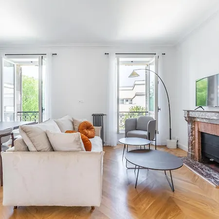 Luxury Living Alma Apartment