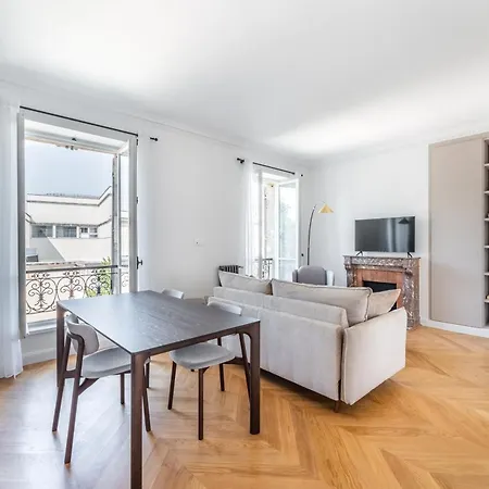 Apartment Luxury Living Alma