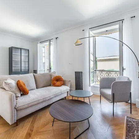 Apartament Luxury Living Alma Paryż